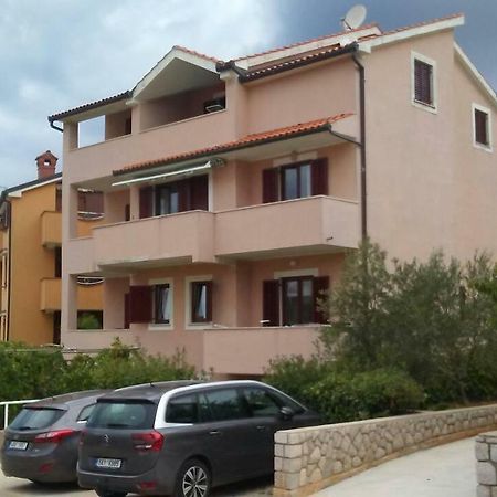 Laura And Nevio Apartments And Rooms Крес Екстериор снимка
