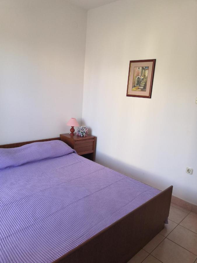 Laura And Nevio Apartments And Rooms Крес Екстериор снимка